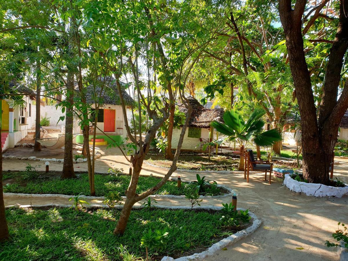 Fontaine Garden Village Bwejuu Exteriör bild